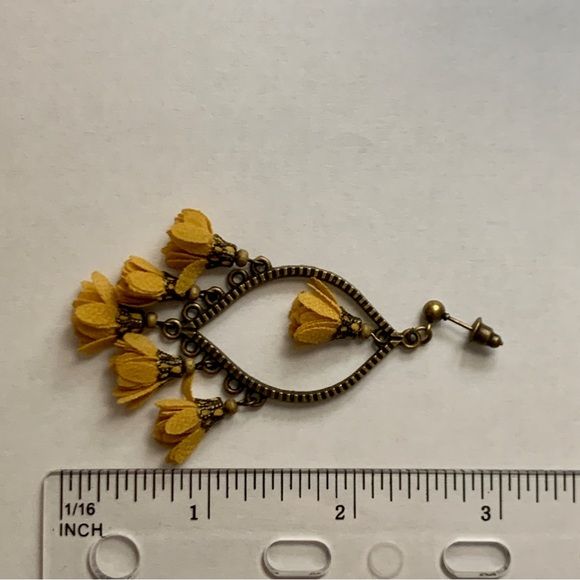 Boho Yellow Floral Oval Frame Dangle Earrings - Picture 9 of 9